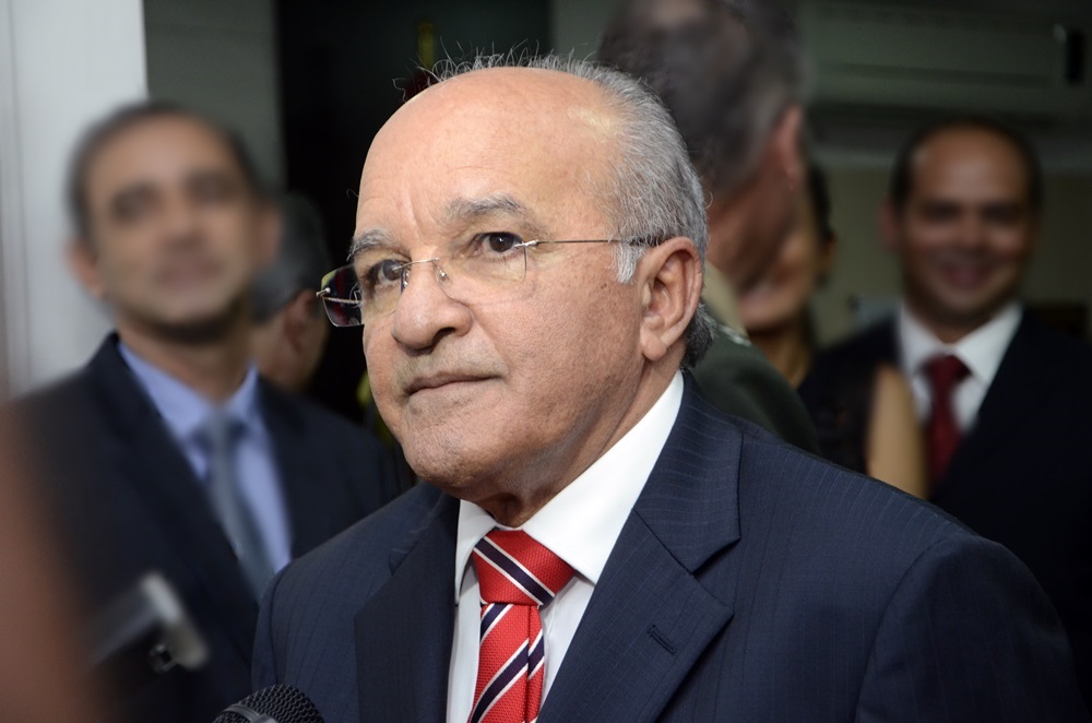 Governador José Melo-Foto: Valdo Leão