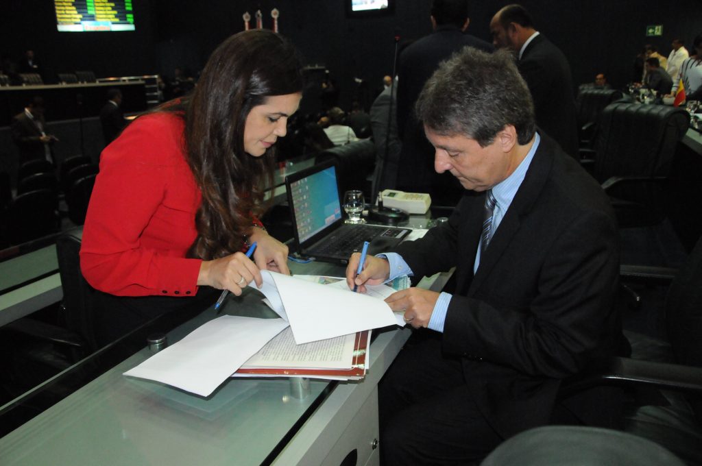 Deputada Alessandra Campêlo denuncia manobra governista para “esfriar” CPI da Afeam
