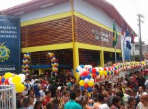 EDUCAÇÃO:Governador entrega nova Escola Estadual Presidente Tancredo Neves em Anamã,no AM