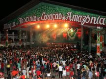 Cantor Belo abre temporada de grandes shows em Parintins (AM)