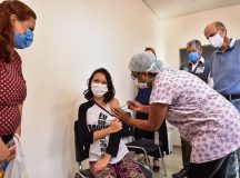 Brasil começa a vacinar crianças de 5 a 11 anos contra Covid-19