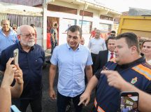 Prefeito em exercício Wallace Oliveira e governador Wilson Lima fiscalizam nova frente   de obras do ‘Asfalta Manaus’