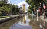 Prefeitura monitora descida das águas e começa a retirar as pontes do Centro de Manaus