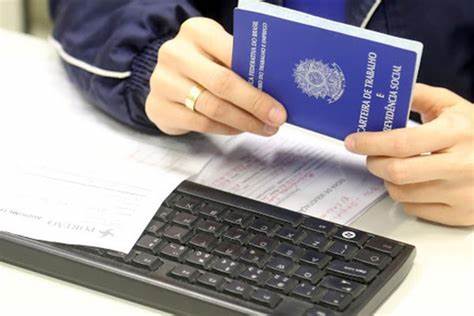 Sine Manaus oferta 325 vagas de emprego nesta segunda–feira, 11/5