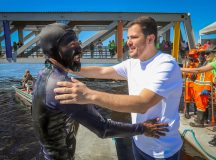 Prefeito Renato Junior recebe ‘Homem-Peixe’ no mirante Lúcia Almeida e reforça compromisso ambiental na Amazônia