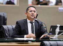 Aleam aprova Medalha Ruy Araújo para Augusto Cury após proposta de Daniel Almeida